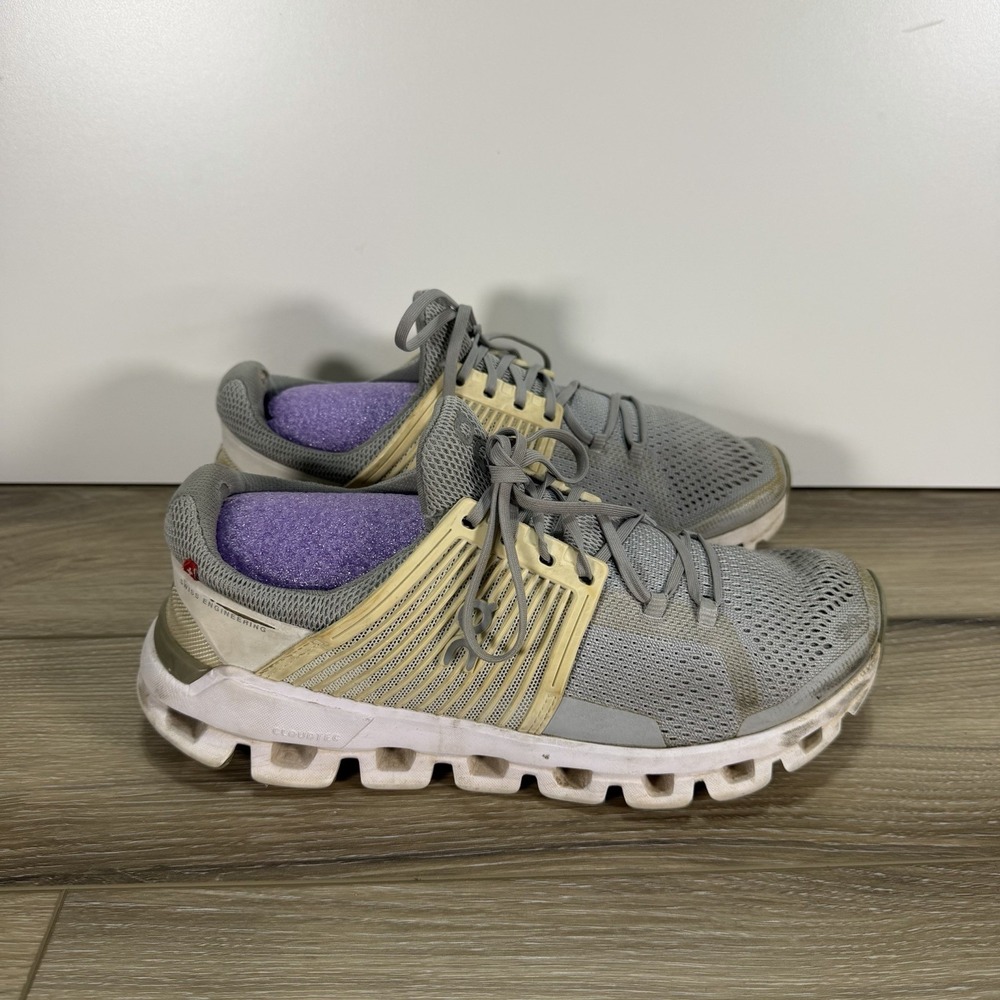 Size 8.5 - On Cloudswift 3 White Gray